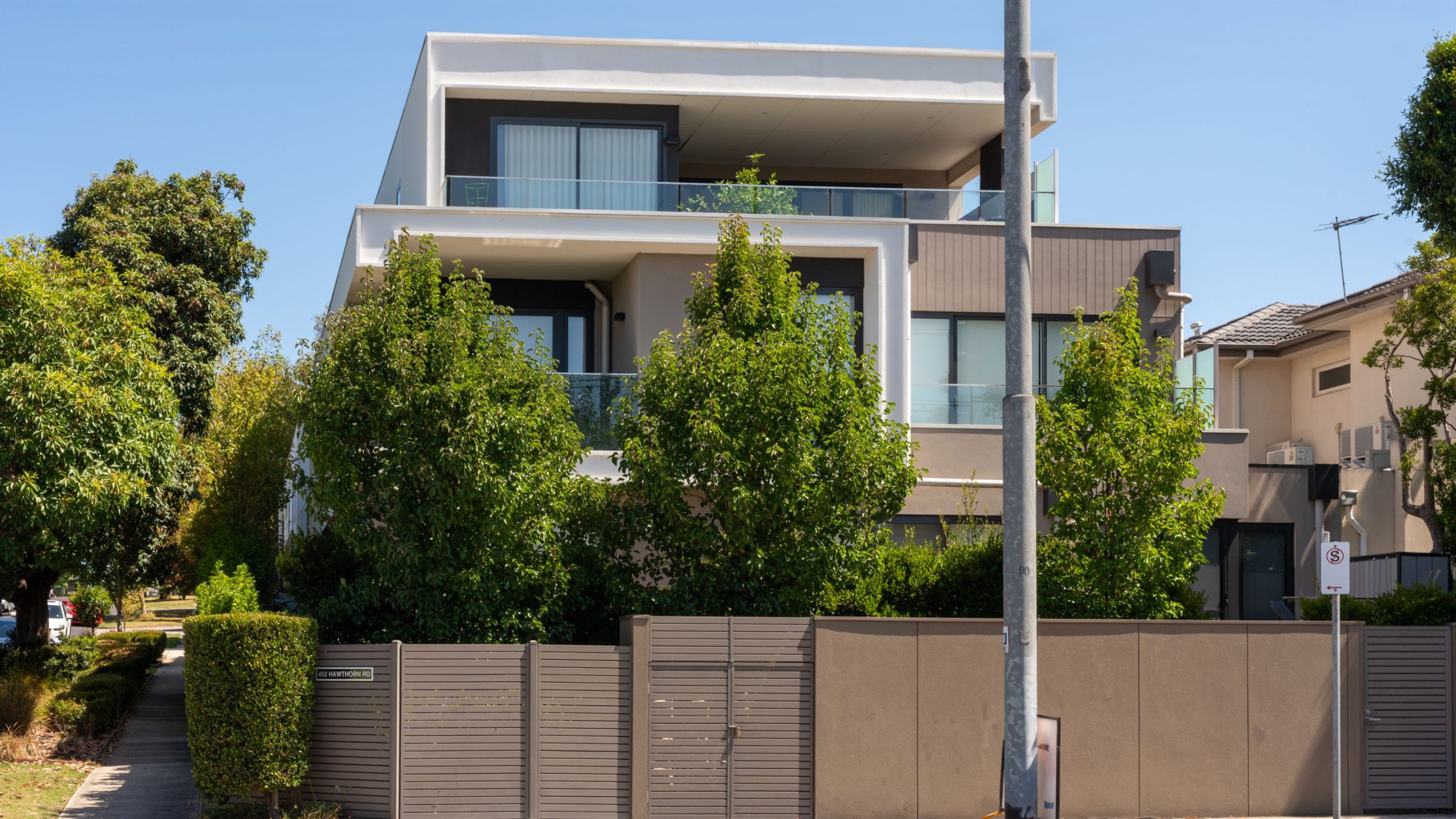 Ellington Apartments